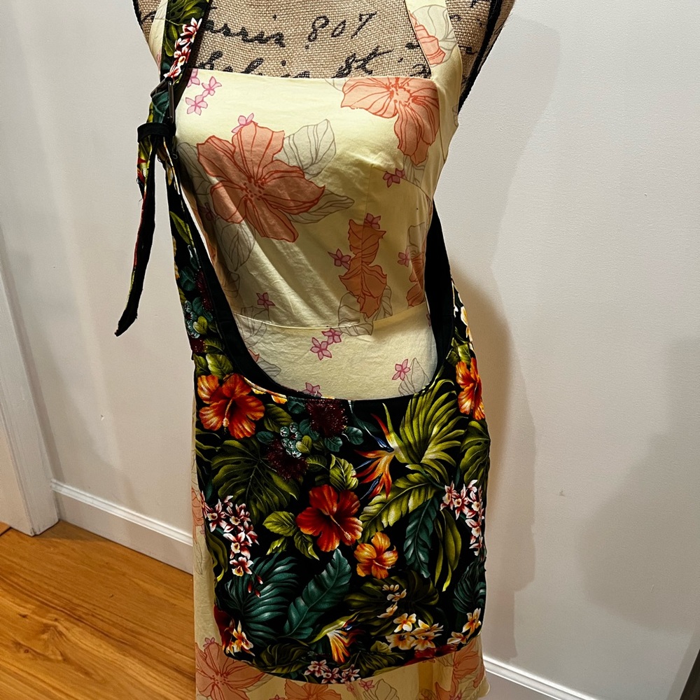 Hawaiian cross body bag
